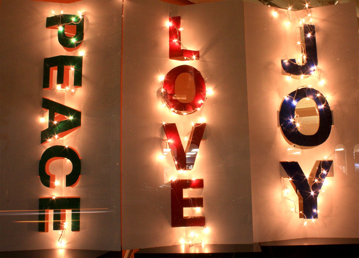 ourpaperlife's tweet photo. This #holiday we worked w/@coolearth_arch to make giant #pop-up cards for their window display. #Peace #Love #Joy https://t.co/e0Iuy8sYdO