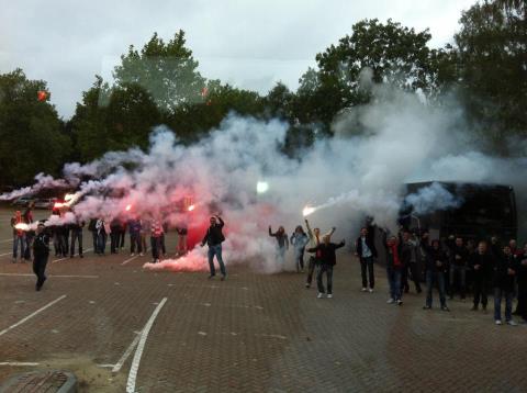 Morgenochtend rond 10.30 vertrekken we met de partybus richting Hardenberg!! #hhckoz