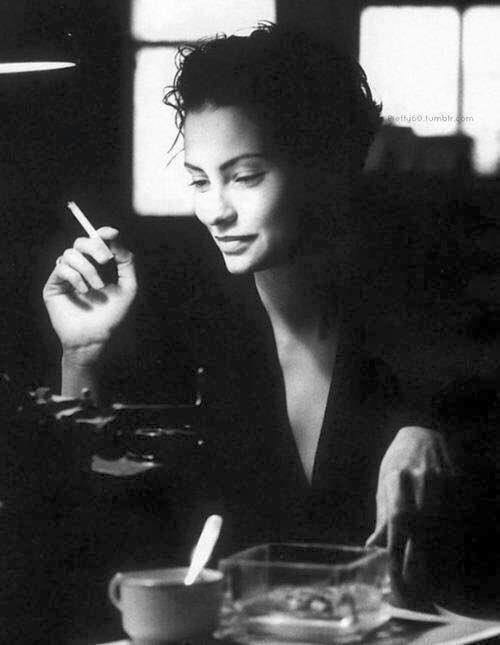 Bir KadıN'ın derdi, asla anlattığı kadar değildir...

"Yıldız Tilbe"