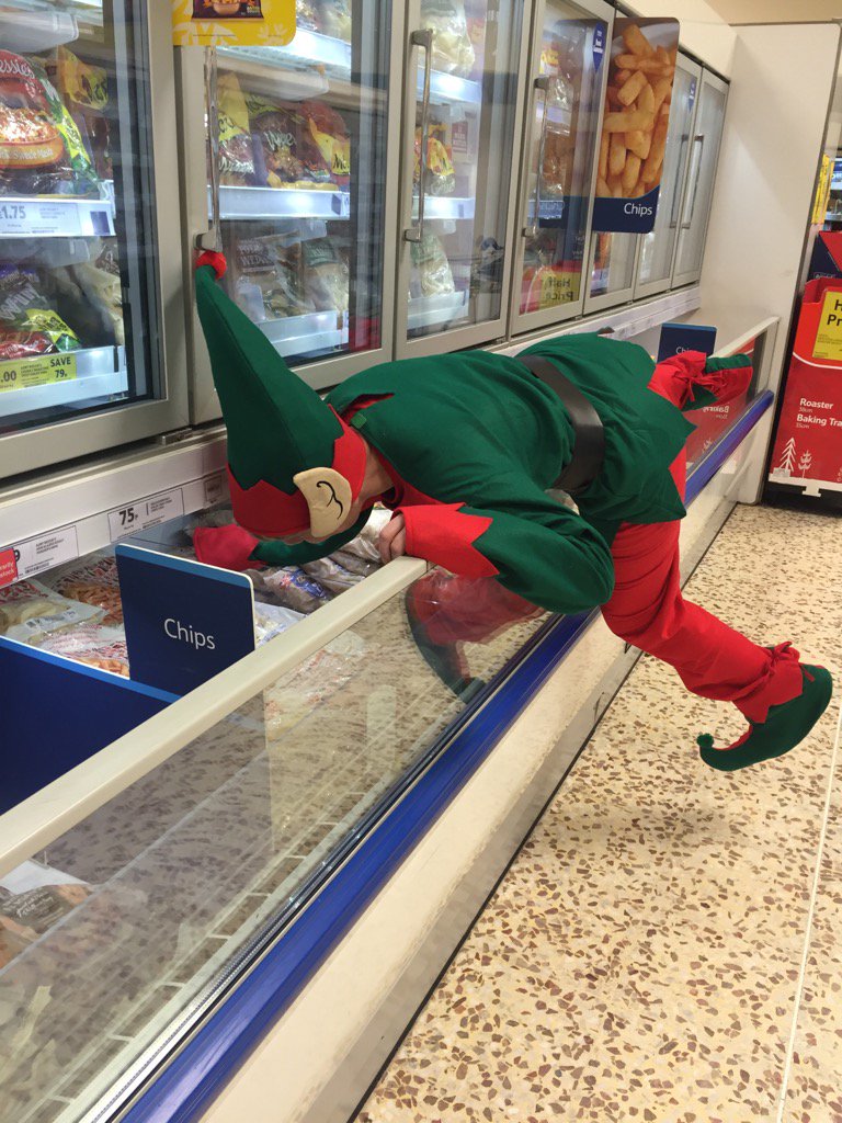 Such a bad elf 😈<a href="/catj1969/">Catherine Hill</a> <a href="/headcaseymike/">Mike Casey-Head</a>