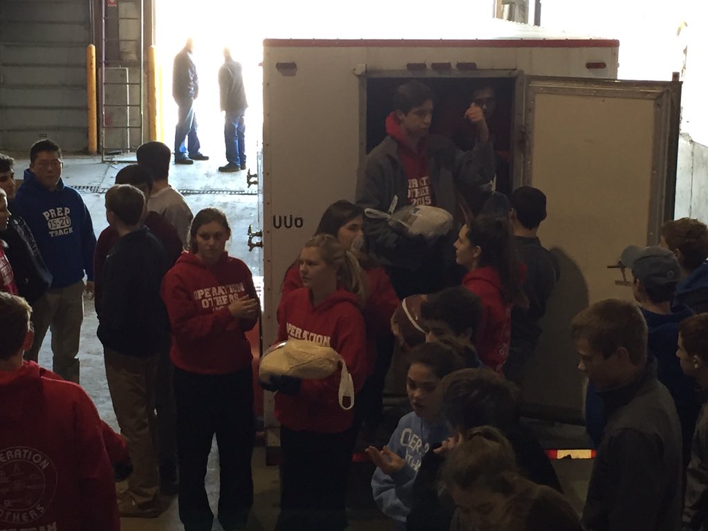 OperationOthers's tweet photo. The turkeys emerge from storage to be delivered to 1400 families tomorrow. #oo2015 https://t.co/t5zXupOERp