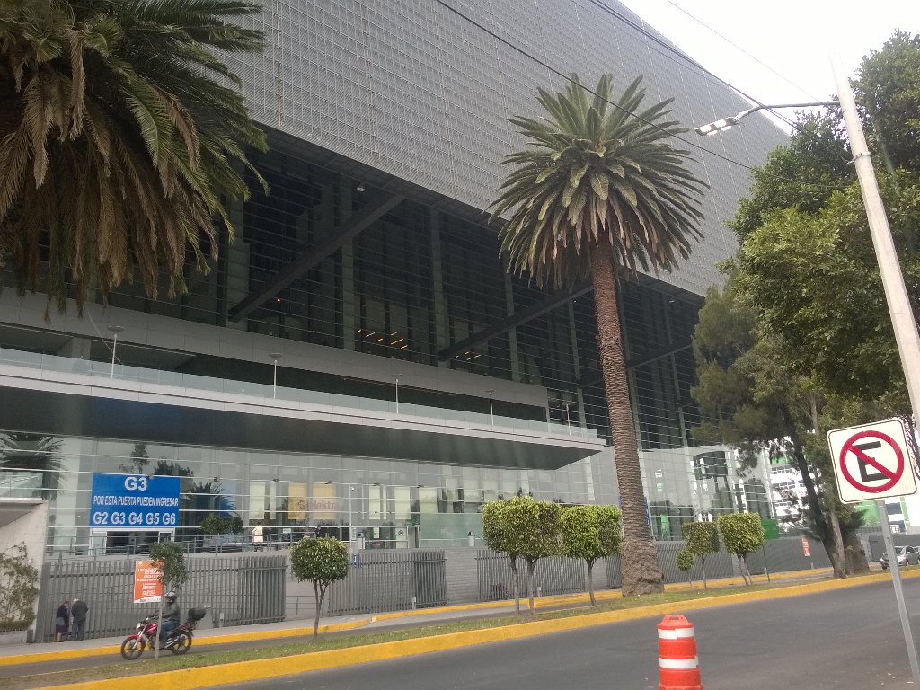 esanche19009760's tweet photo. Arena México asamblea de los testigos de Jehová #jw # asamblea https://t.co/rFXHnjpA4J