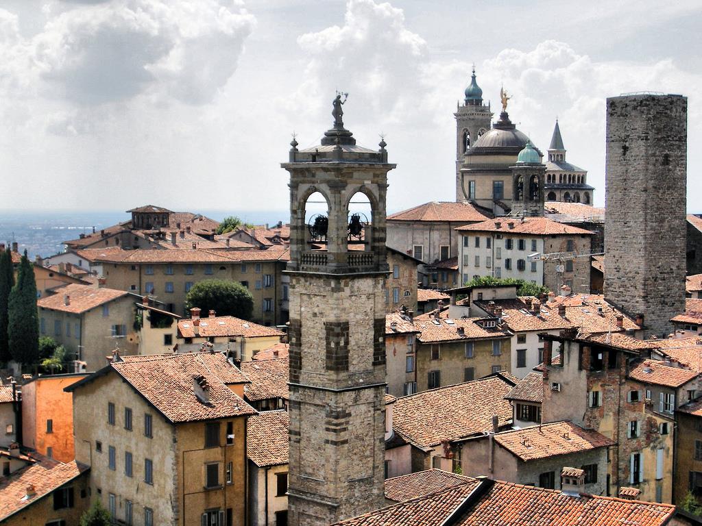 italia_USA_MEX's tweet photo. Bergamo, a jewel surrounded by walls (Lombardy).
https://t.co/93qTYOPxhM https://t.co/MhCZ61s0AS