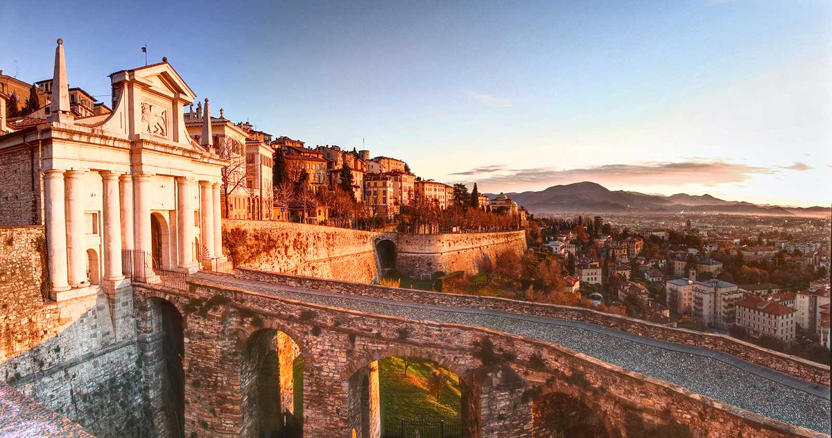 italia_USA_MEX's tweet photo. Bergamo, a jewel surrounded by walls (Lombardy).
https://t.co/93qTYOPxhM https://t.co/MhCZ61s0AS