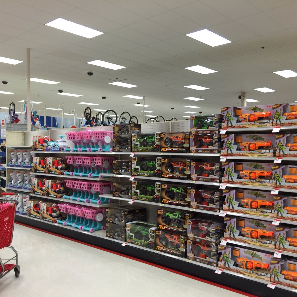 nelida_ya's tweet photo. Driving sales😆😆 https://t.co/9RWlUNnl4s