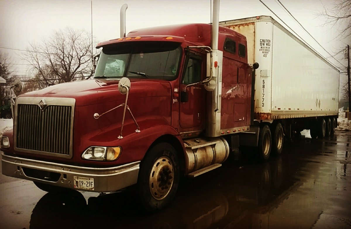 CCornish37's tweet photo. Finally got it! Officially a certified tractor trailer driver https://t.co/Df5FBfTf61