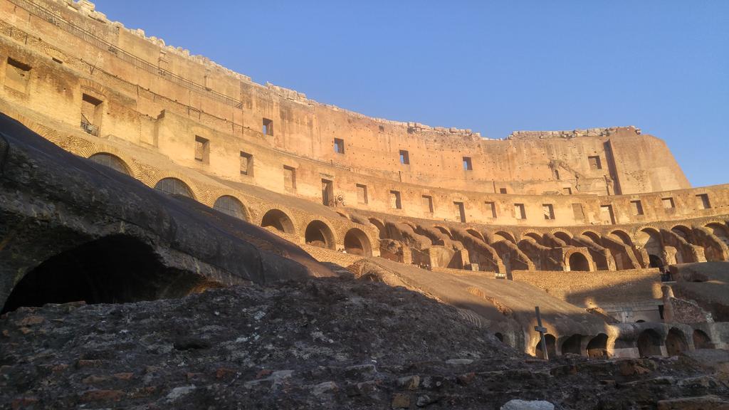 ericheigis's tweet photo. Inside the colosseum #eudiscovery #contikichelsea #contikimarco https://t.co/AWHgtdW5ME