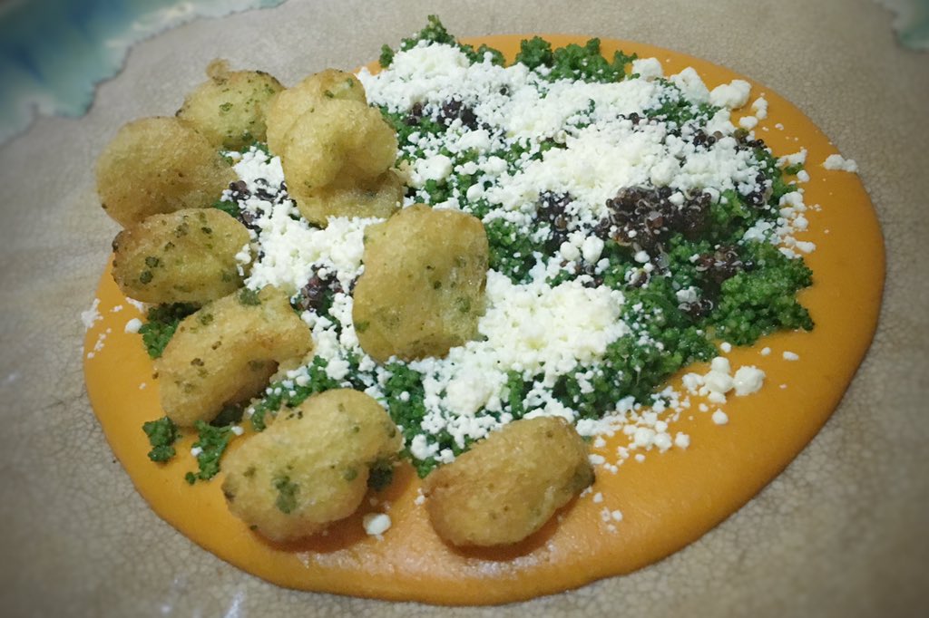 Huanzontles celestiales de <a href="/javallejo/">Jorge Vallejo</a> . Gracias por otra maravillosa experiencia <a href="/rest_Quintonil/">Quintonil</a> #VenAComer #DF