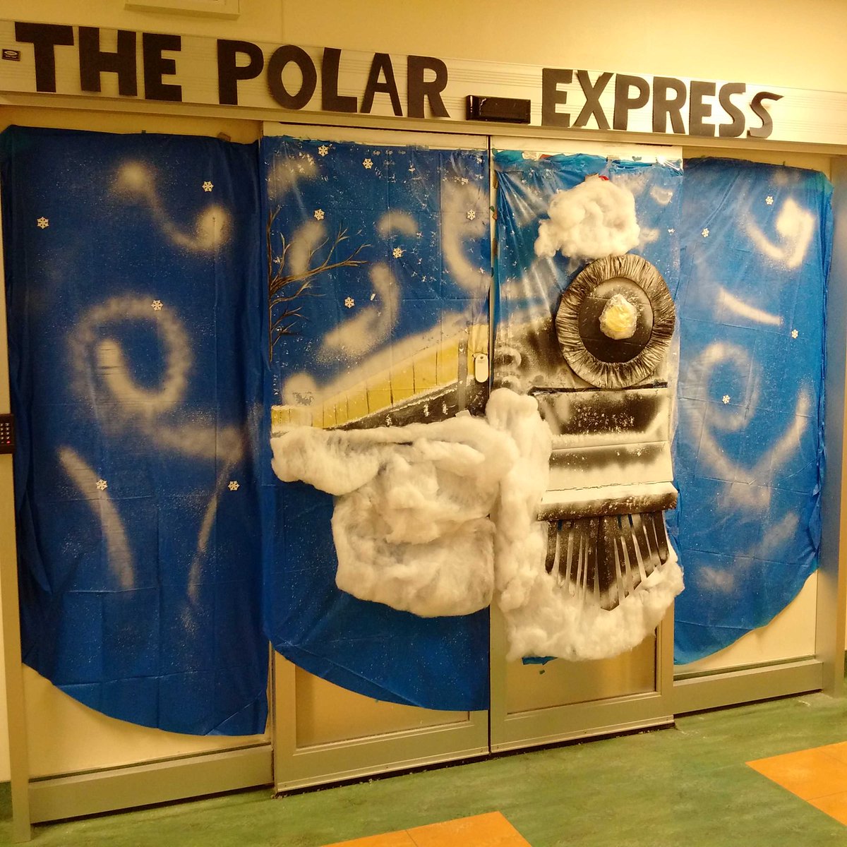 fightMHstigma's tweet photo. We are so lucky to have #cheo “@CHEOhospital: My fav decorated door this holiday season? The one to our MRI! https://t.co/zACiZJS83m”