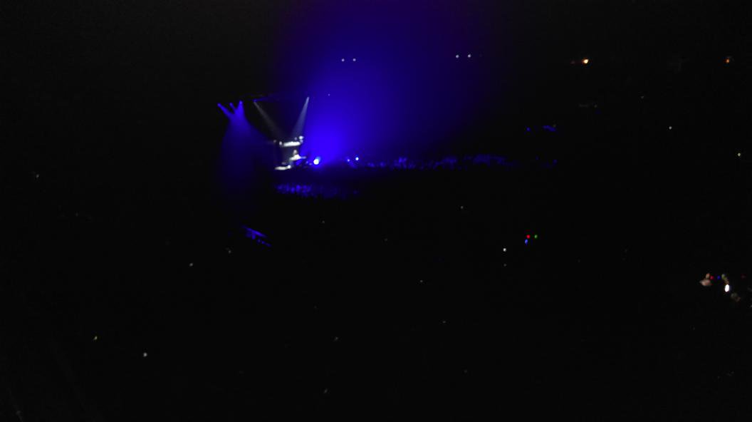 BenDelplace's tweet photo. La salle se remplie pour le concert de David  #Guetta ce soir à Bercy ! https://t.co/7y4Eaxu7Xx