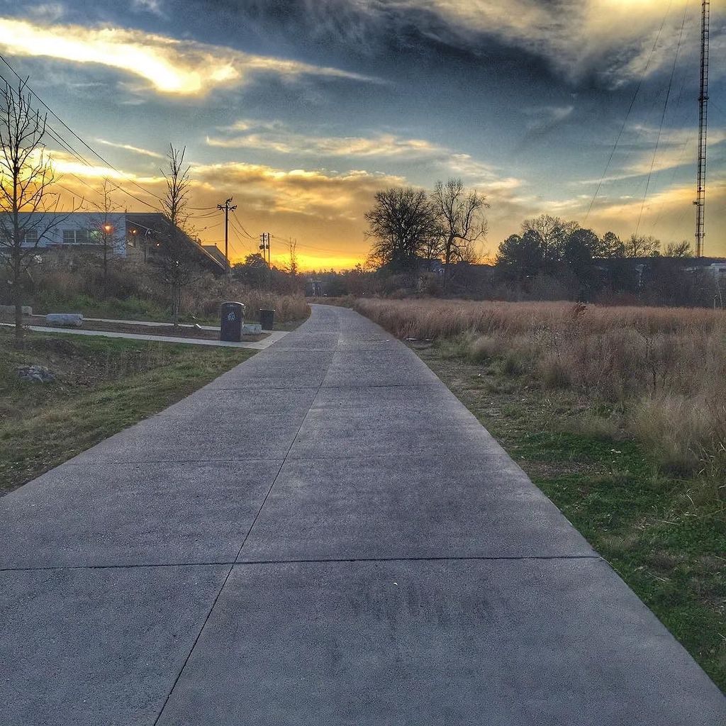 ActiveTastyLife's tweet photo. This morning's run was a rare-ity.. Not a soul on the @atlantabeltline! #morningrun #runAT… https://t.co/mWERCQF43J https://t.co/LmE1KvRcaR