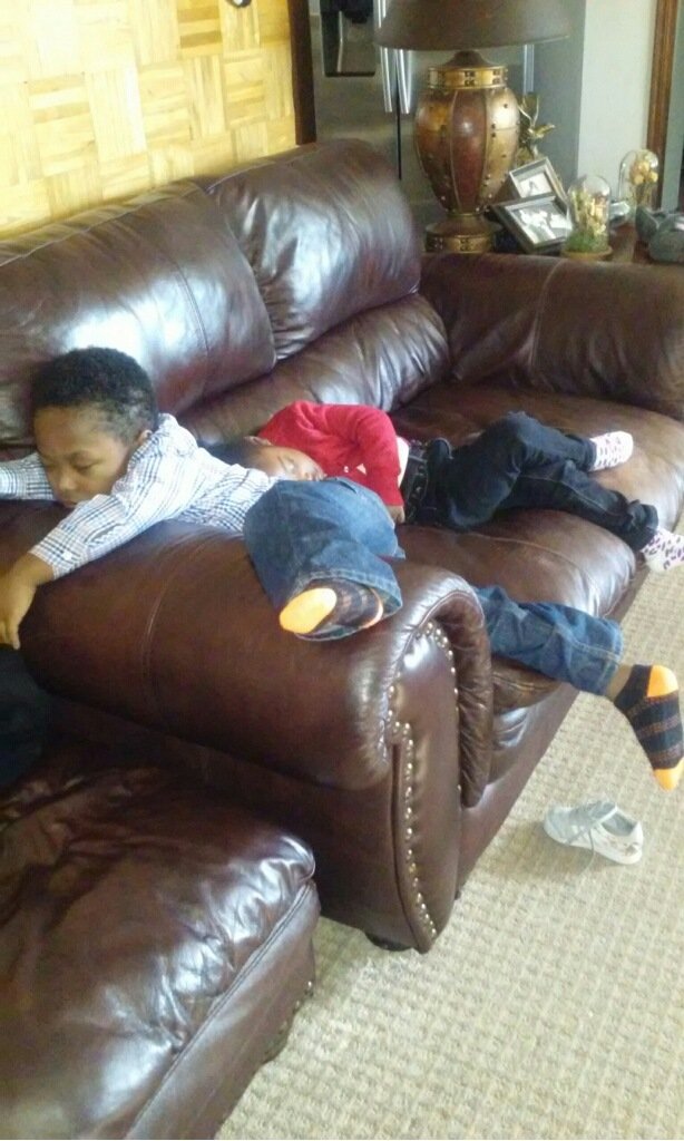cricia30marie's tweet photo. Now this is wht u call tired...#chipmonkey&mack https://t.co/DRg4xcLkaZ