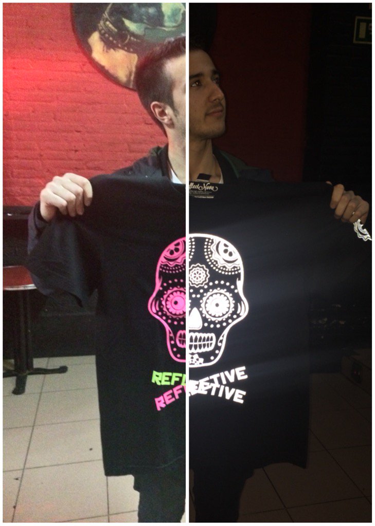 JoeBeltza's tweet photo. Oye, pues parece que a @djrockwave le molan las camisetas reflectantes de @reflectNOVA!!! #ConFlash #MashuParty https://t.co/yYW8R8gYnJ