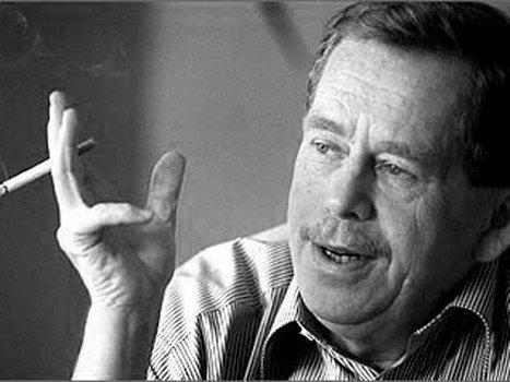 MacCocktail's tweet photo. “Truth and love will overcome lies and hatred.” 
― Vaclav Havel (died this day, December 18, 2011) https://t.co/L2K1HZtJmR