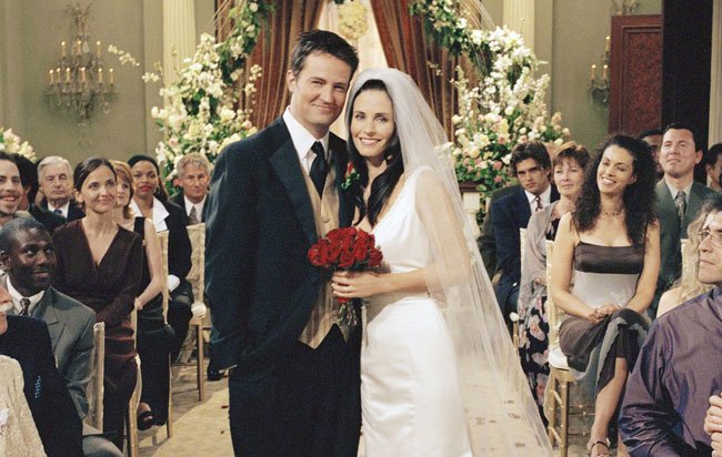 Here's what Courtney Cox and Matthew Perry should put on their wedding registry: spr.ly/6019Bpsyh