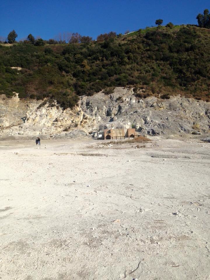 FLYTOP_'s tweet photo. #Fytop#Roma#enac#droni#apr#multirotore#Flybit#volo# presso #Solfatara# con #INGV# https://t.co/zRKyqgDCHA