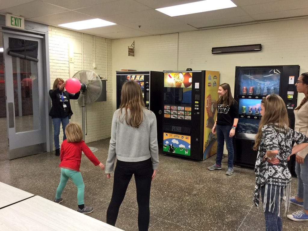 Raine Valentine tweet media