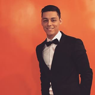 Yoguel10's tweet photo. Pero que lindo es estar enamorada y mas de EL... @dancastillo_  #YoVeoDestrdesPorEl #SiguemeDan #ALaPared #MeCargas https://t.co/BiZnNPsJ3D