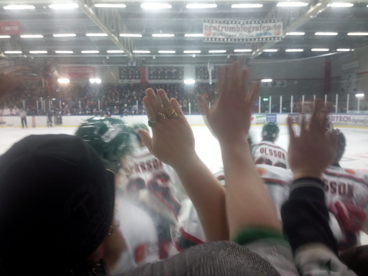 limma77's tweet photo. Lite helt vanlig plexiglädje idag #lucka18 #taif24 #taifse https://t.co/ThjwyWrs5b