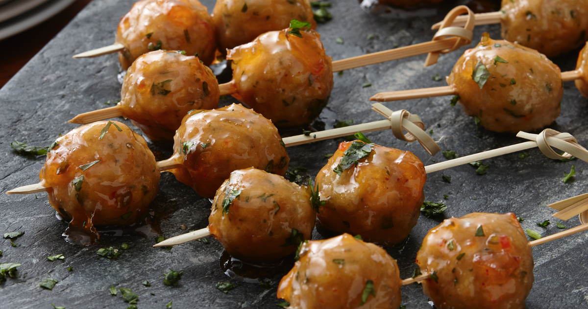 LynneChuck's tweet photo. Try Glazed Party Meatballs using @PerdueChicken for your next party! #PerdueCrew #promo - https://t.co/Zsz1JgYS9x https://t.co/YyRGkmCapU