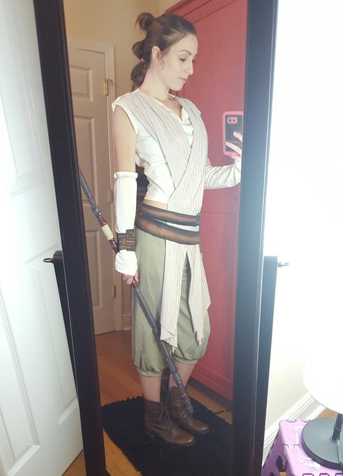 Live now! https://t.co/unWfzxZKwL Watch rey do kinky stuff! No spoiers! #StarWarsTheForceAwakens https://t<a href="/tag/starwarstheforceawakens"class="tags"><span>#starwarstheforceawakens</span></a>