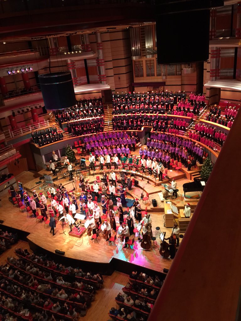 Loved #FestiveFavourites with @TitchmarshUK & @TheCBSO at @THSHBirmingham My daughter's last in youth chorus