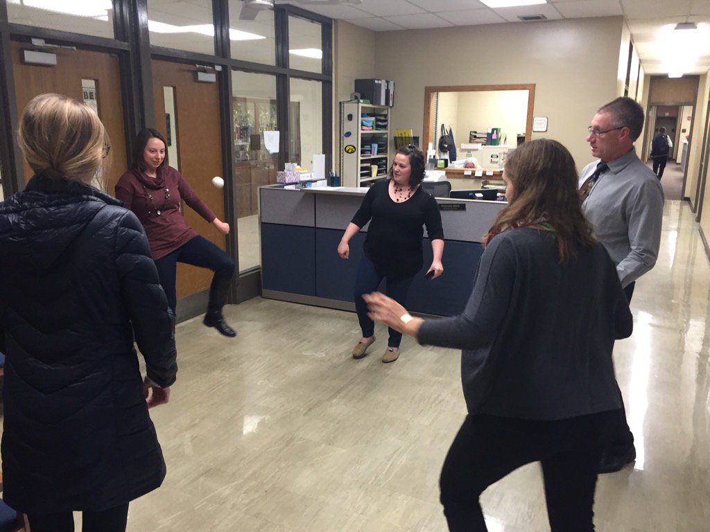 greg20yoder's tweet image. Final minutes before we all head out for Winter Break.