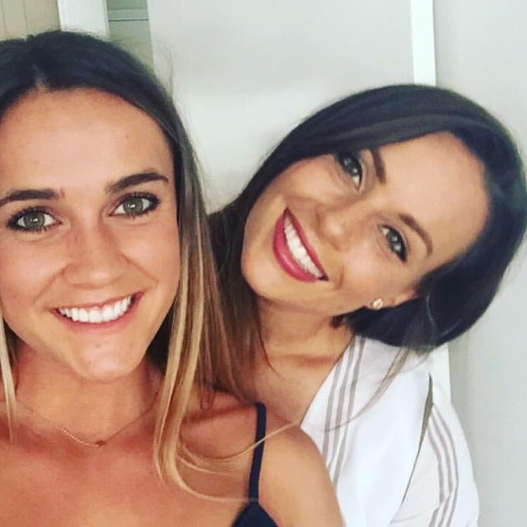 georgieparker's tweet photo. Off to Melbourne for a couple of days of relaxing and shopping with the babe @ameliaespence! Missed her #been2weeks https://t.co/Urrq0IUJIx