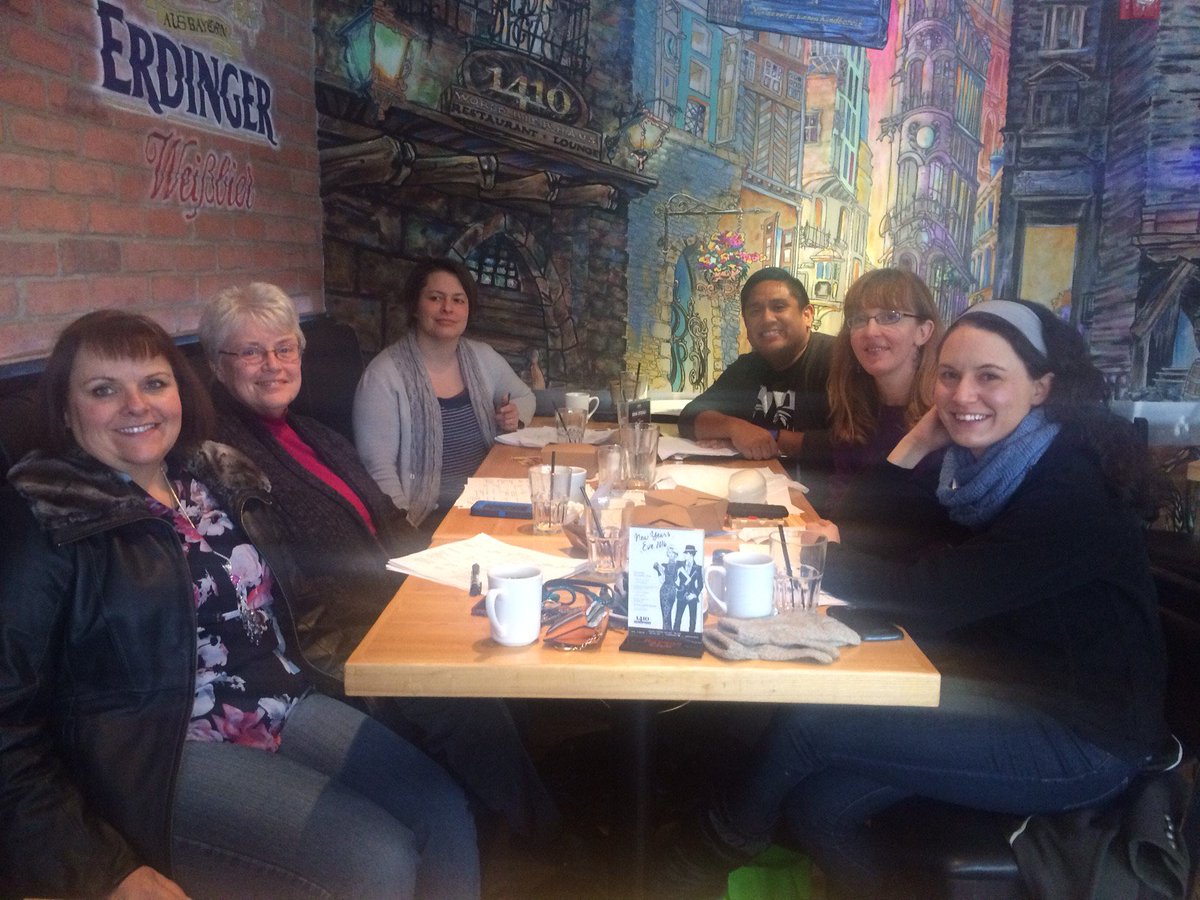 BLCyyc's tweet photo. Final #MDMS2015 organizers debrief w/ @FedYYC, @community_wise, @SportCalgary, @ethnoyyc & AB Culture & Tourism CD! https://t.co/UQG04qrYcR