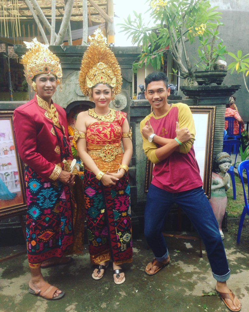 Selamat menempuh hidup baru bli putra 😇🎉