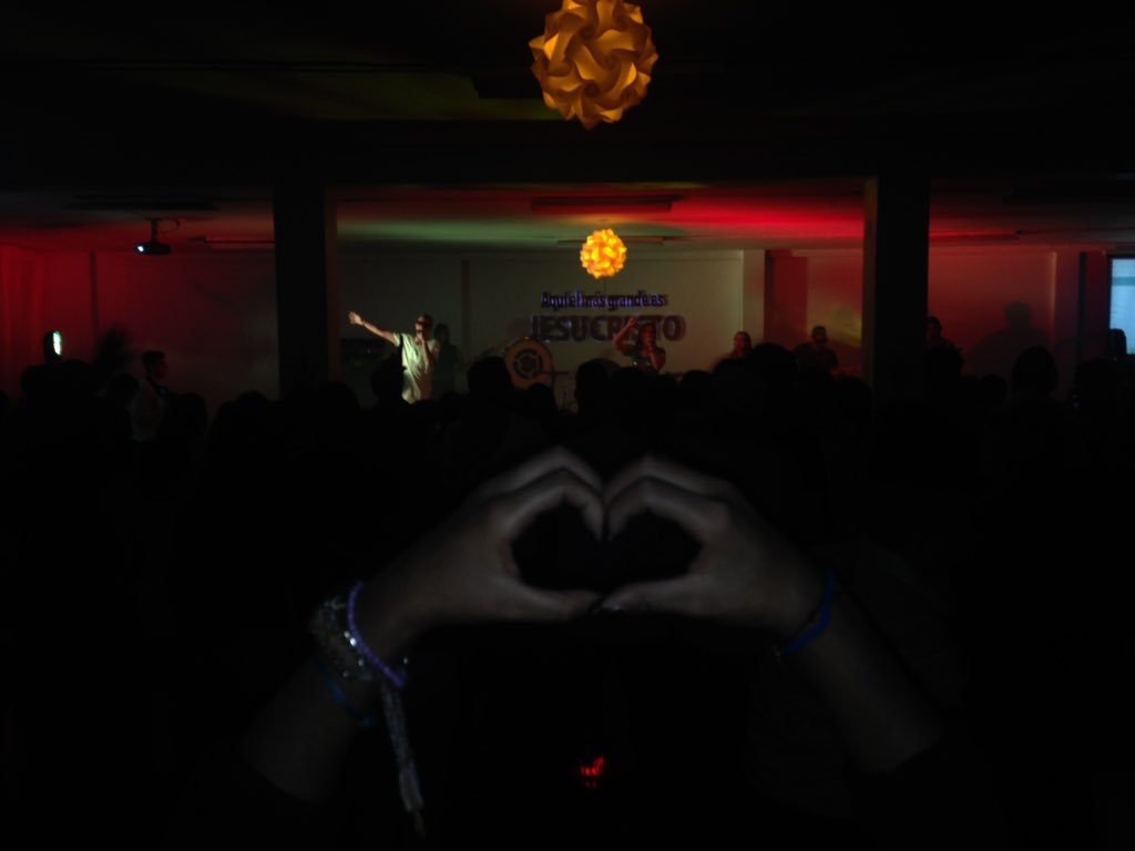_Danzarina's tweet photo. #LanzamientoDeLairos One Love un solo amor y es el de Dios https://t.co/ssqwcfMPOU