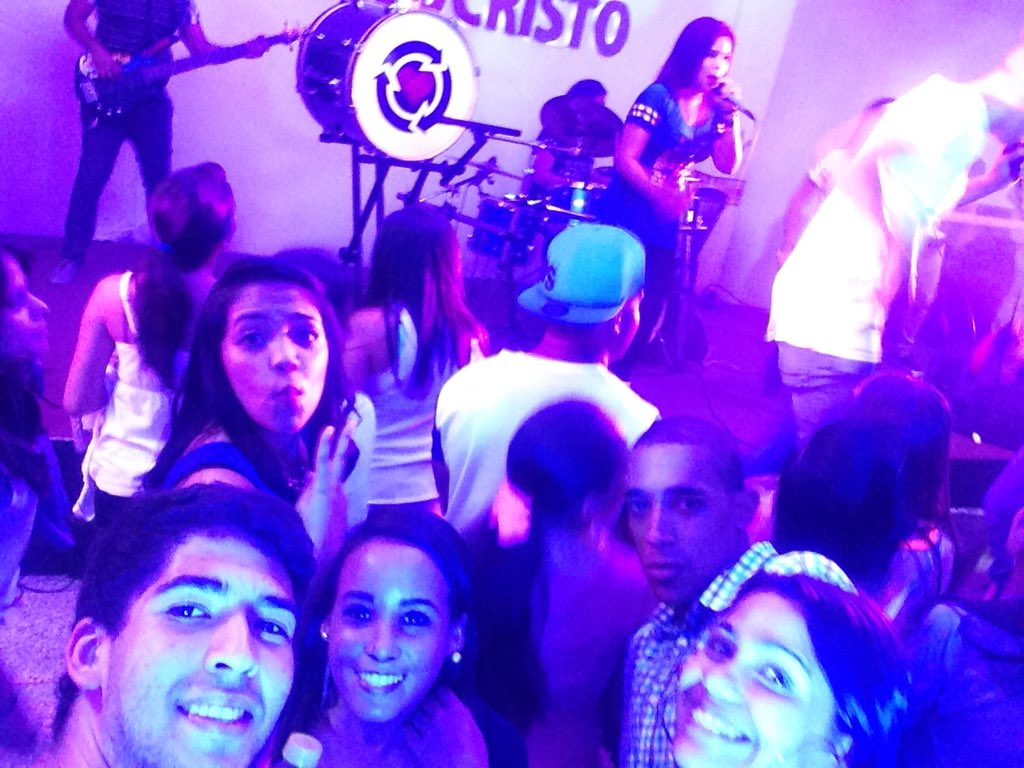 _Danzarina's tweet photo. Con #LanzamientoDeLairos https://t.co/iYObCDJi3o