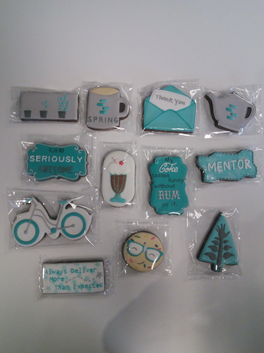 Spring_is's tweet photo. Thanks so much @marketing_girl!! Cutest cookies ever :) 
Amazing baking @andreasoven
#HappyHolidays https://t.co/eylnpS1LX6