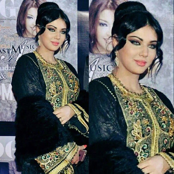 IbtissamTiskat's tweet photo. اطلالتي الليلة من حفل الدرجيست وتسلمي الجائزة كأفضل مطربة صاعدة .. #ibtissamtiskat https://t.co/GKGUwDsIpM