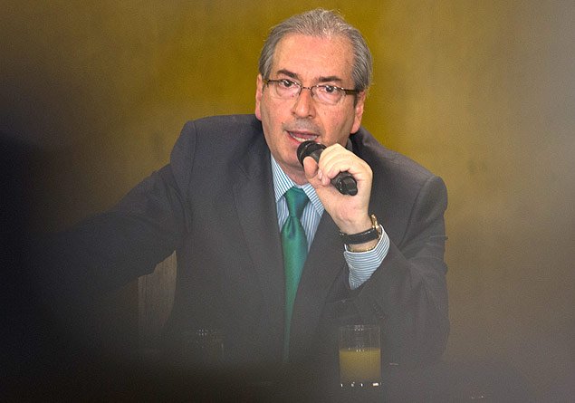 folha's tweet photo. Cunha recebeu propina de obras da Olimpíada do Rio, diz Procuradoria https://t.co/AHU6EGuY6J https://t.co/X3W0CljoZo