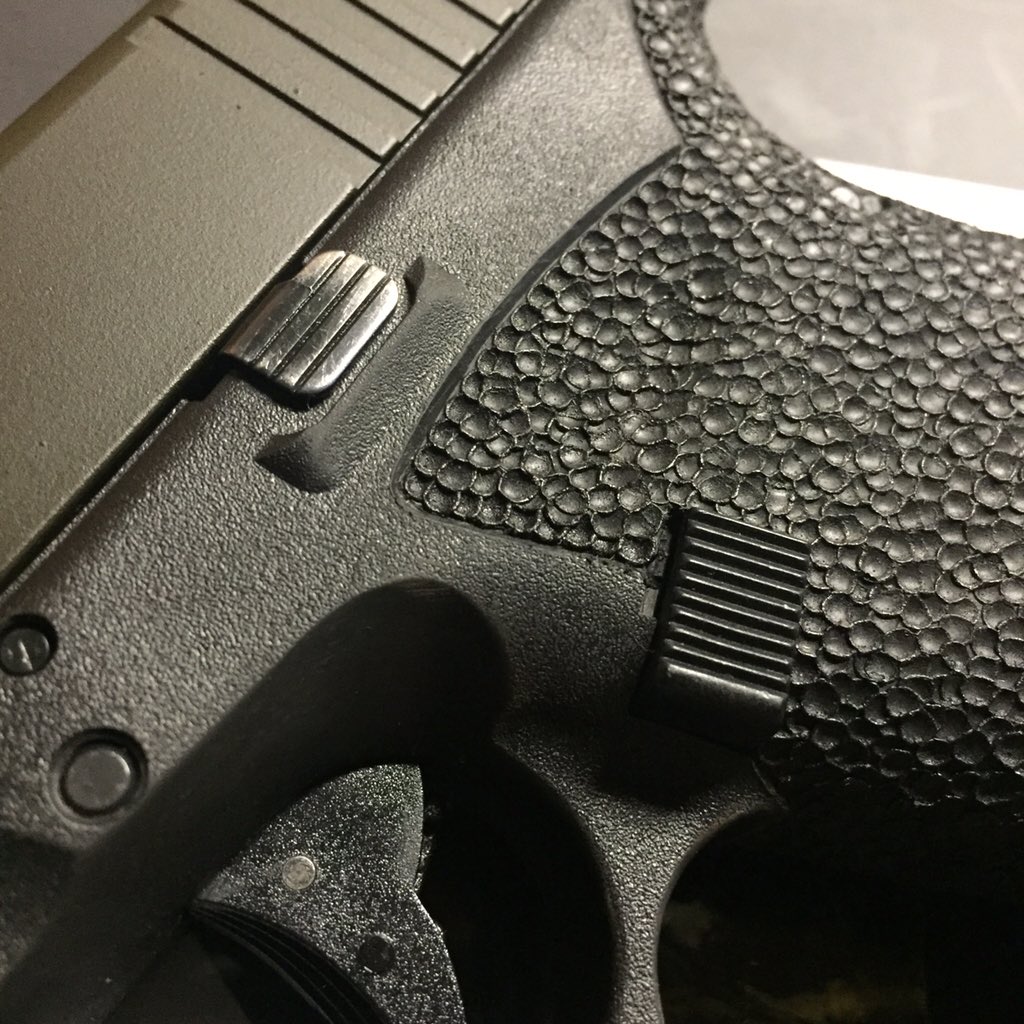 deadendgunworks's tweet photo. Glock 23 I just finished. https://t.co/efn1zktRFR