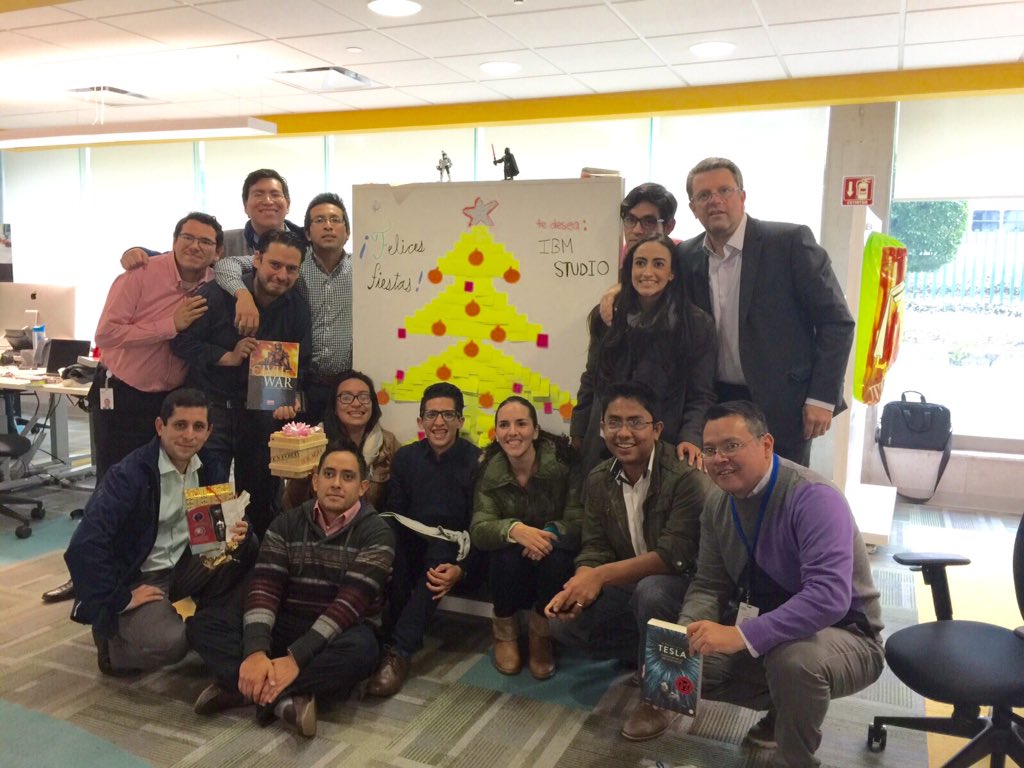 galindod_'s tweet photo. Happy holidays! @IBM Studio Mexico #Team #ChristmasTree https://t.co/tfXBvzegDx