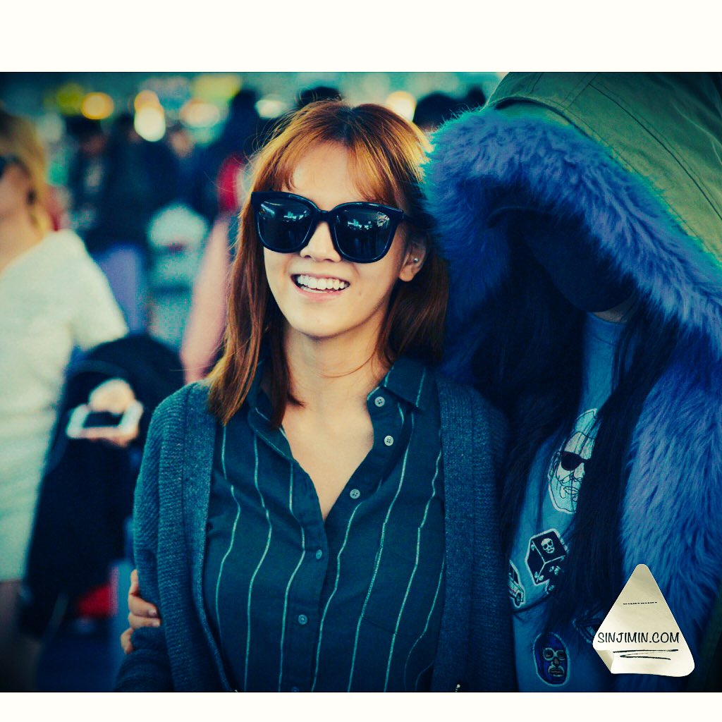 SHINJIMIN_COM's tweet photo. 151219 하네다공항 출국프리뷰 #AOA #지민 #갓지민  @Official_AOA https://t.co/61N7s3oJRY