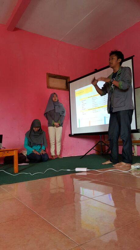 Kali ini dilakukan pemaparan mengenai kandungan air sumur warga dusun rancakendal. Dari hasil sampling&amp;uji lab...