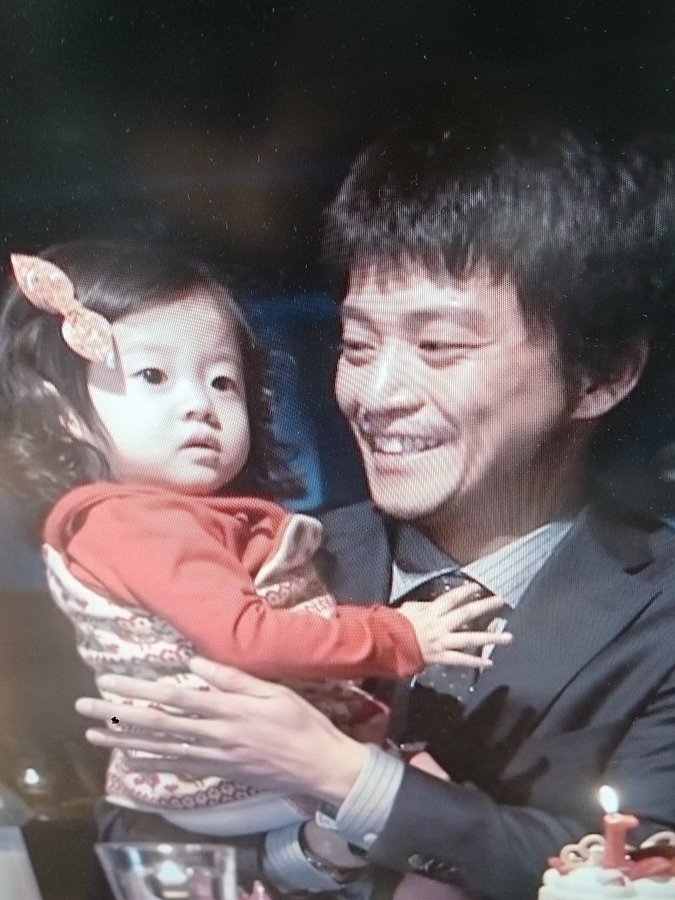小栗旬の子供がコウノドリに出演は嘘 トイレで浮気画像 血液型 コジローエンタメ