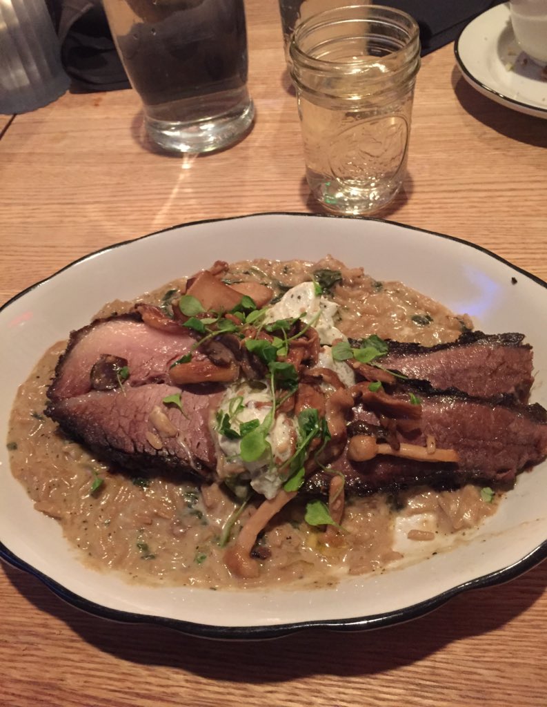 PTisFLY's tweet image. Had to come check out my boys @JOKERSnTHIEVES for dinner tonight. Everything has been A+ #CheckEmOut #NewOwnership