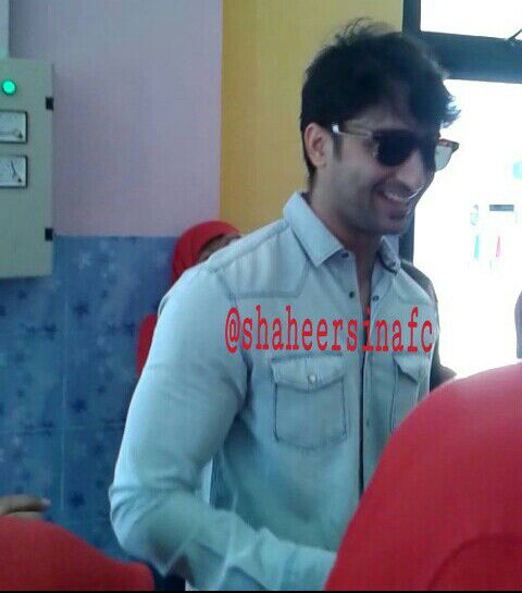 ShaheerSINAFC's tweet photo. Everything in ur life is a reflection of a choice u hv made. Gud morning @Shaheer_S bhai hppy weekn #LoveAndRespect https://t.co/J6p6KP5fGP