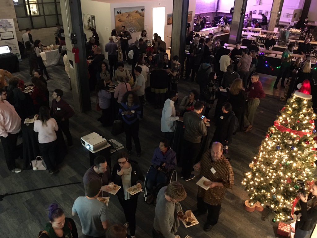techinclusionco's tweet image. Early packed crowd for the #techinclusion15 Holiday Party at @galvanize w/ @changecatalysts