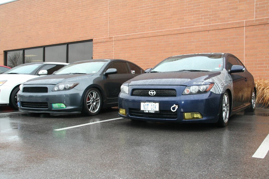 sciontC1only's tweet photo. Friends and cars and stuff 🙂 https://t.co/reQnNmMcS9
