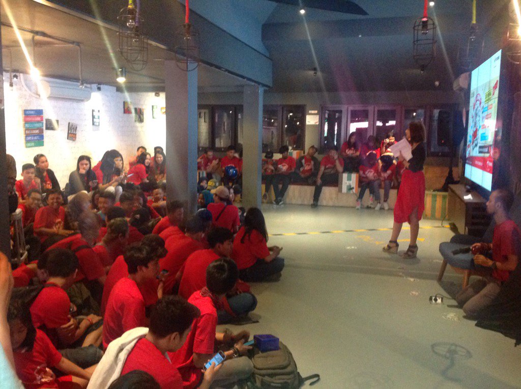 BeFunNColorful's tweet image. Keseruan event loop squad nih loopers mari diintip @LOOP_ID #loopsquad #LoopStationJkt