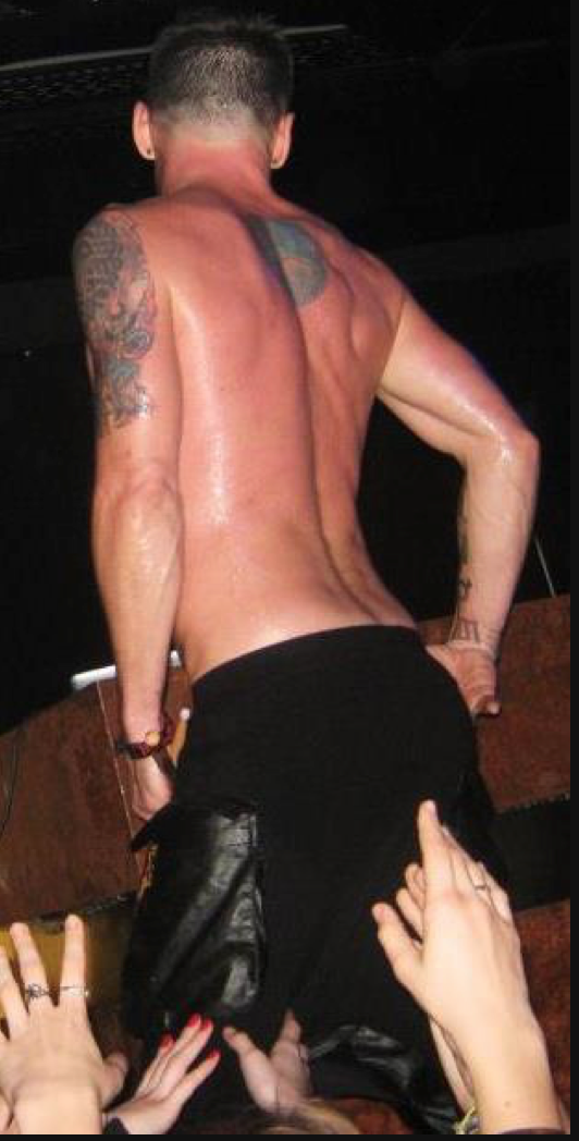 TriadsInNature's tweet image. #ShanatomyLesson
Back
Bonus: Shan Booty
Extra bonus: Sweat, MF sweat
#Muscles
#back12pack