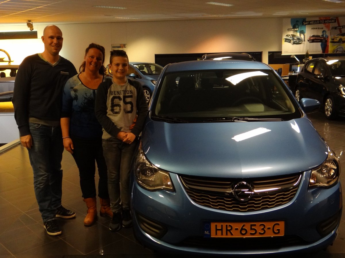 Wij wensen familie Helsdingen veel plezier met de nieuwe #Opel #KARL