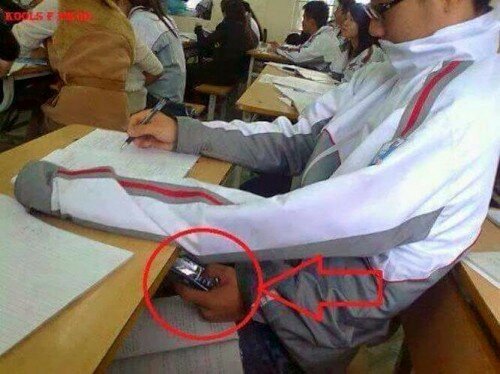 FendiFrank's tweet photo. When ya tryna do a quiz but  ya nigga send some Og porn 😂👏👏 https://t.co/idAfQC6vRk