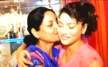 Anki with her mom .. Happy Birthday Ankita Lokhande 