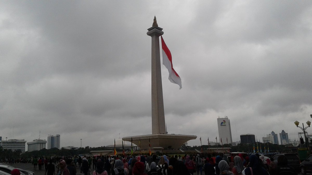 adhitya_prtm's tweet image. Monumen Nasional With Indonesia Flag #17Dec2015 #Monas #Jakarta #MonumenNasional
